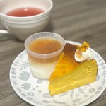 コトリベイク - 『いちじくジャムのパンナコッタ』
『かぼちゃのバスクチーズケーキ』