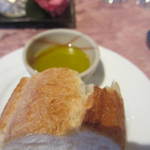 日和庵 - パンとオリーブオイル