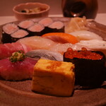 Sushi Izakaya Karakusa - 