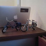 みんなのコーヒー - 意外に重い自転車のディスプレイ。