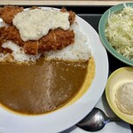 松乃家 - 「ささみかつカレー（大盛り）」790円也。＋「千切りキャベツ」80円也。税込。ポテサラはサービス券利用。