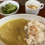 Katsuki Ko Hi Ten - 名物自家製エビカレー　並盛り