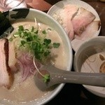 ばっこ志 - やばッ！！まじウマッ！！特別濃厚鶏白湯&替焼き豚&半熟煮玉子(2013/10)