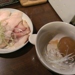 ばっこ志 - 替焼き豚&半熟煮玉子(2013/10)