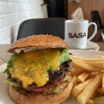 Guriruba Ga Andoro Sutochikin Sasa - 『Avocado Cheese Burger¥1,700』 ※ピクルスは通常付きません。 『lunch drink¥150』