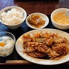 Ajien Shuka - 味園酒家 ＠日本橋 日替わりランチ イカの特製黒コショウ炒め定食 税込900円 bai fan xiao（白飯小）でお願い