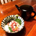 koshitsuizakayakominkawashokudainingukiyokyuu - 海鮮茶漬け