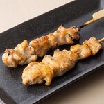 鸡腿肉串 【2串】 (酱汁‧盐味)