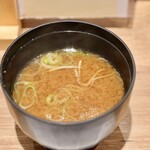 鮨と天ぷら にほんのうみ - 味噌汁