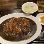 肉食堂 最後にカツ。 - 