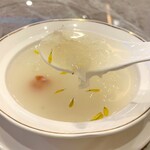珍寶海鮮舫 - 燕の巣のスープ、これは白木耳
