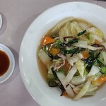 ニュー雅園 - 料理写真:中華丼