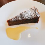マシュウ - 濃厚チョコレートバナナケーキのアップ
