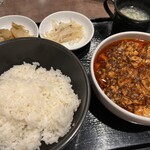 炎麻堂 - 麻婆豆腐定食(5辛)