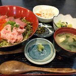 Dondon Yaki Kuidokoro Keyaki - マグロネギトロイクラ丼