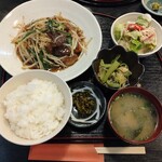 どんどん焼き食い処 けやき - レバニラ