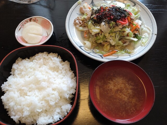 まるじゅう食堂 - 南長井（食堂）の写真