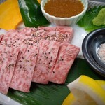 居酒屋 一 - 黒毛和牛のカットステーキ
お客様に鉄板で焼いていただきます！！