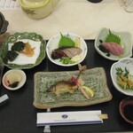 Shin Roiyaru Hoteru Shimanto - 和食膳