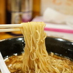 ラーメン龍太郎 - 麺のアップ