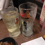 大久保酒場　情熱ホルモン - ハイボールの引き継ぎ式　エア乾杯　