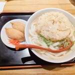 Shokujidokoro Nyu Inaba - 朝のセットメニュー、ごぼう天うどん、いなりずし