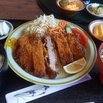 創作キッチン 司 - ロースカツ定食