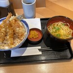 丼丼亭 千里せんちゅうぱる店 - 