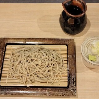 実から厳選。香りと食感の良さを感じられる九一蕎麦をご堪能あれ