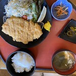 湖波 - とんかつ定食