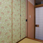Kanawa - プライベート感ある個室。えんどう豆モチーフの障子紙がユニーク