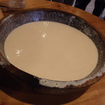 宇豆基野 - 豆富　よせたて豆富；固まって豆富になります