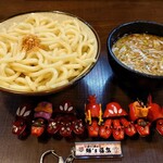 じゃじゃ。 - 背脂にんにくつけ麺