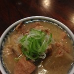 もつ焼 まるい - 牛煮込み