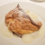 銀座 ハプスブルク・ファイルヒェン - ザルツブルガーノッケルンをとりわけてもらいました