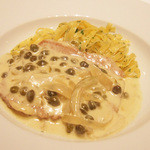 銀座 ハプスブルク・ファイルヒェン - ランチコース(5250円・サ別)の乳飲仔牛のカイザーシュニッツェル クロイターヌーデルンを添えて(コースに+800円)