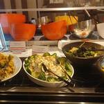 創作ダイニング ラ・ベランダ - シーフードと秋野菜のマヨネーズあえ、かぼちゃとベーコンのマスタードマリネ、水菜ときのこのサラダ