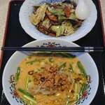 楽楽 - 台湾豚骨刀削麺・回鍋飯セット