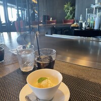 ニュー松坂 梅田32番街店 - 