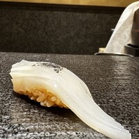 名古屋 栄 鮨 栄華 - 剣先イカ  竹炭塩