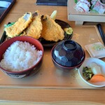 魚屋の磯料理 まるとし - 