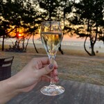 あわじ浜離宮 別荘 鐸海 - 夕日を見ながらいただくスパークリングワイン