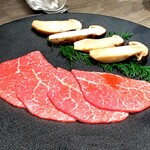 USHIGORO S. - 松茸と近江牛ヒレのすき焼き Before