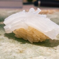 鮨 四心 - ネットリでサイコーな白イカ！