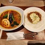 ビストロミナミヤ - チキン南蛮スープカレー(1200円)です。