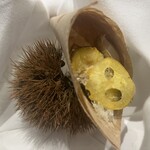 草片 - ハロウィンが近いから…ドクロにくり抜いたさつまいも