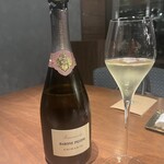 草片 - コースに入っているスパークリングワイン