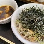 なぜ蕎麦にラー油を入れるのか。 - 