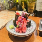 食堂TOMIDORI36 - 本マグロのネギトロ巻き　980円