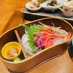 食堂TOMIDORI36 - お造り盛り合わせ　699円